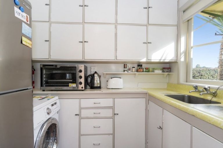 Photo of property in 1 Kaiwha Road, Welcome Bay, Tauranga, 3175