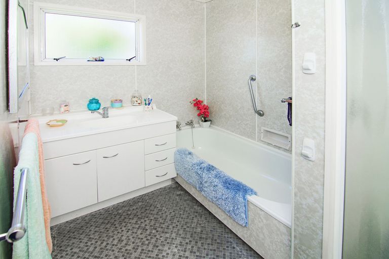 Photo of property in 6 Totara Street, Lansdowne, Masterton, 5810