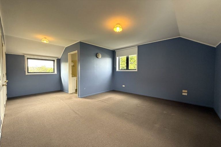 Photo of property in 42 Roland Road, Greenhithe, Auckland, 0632