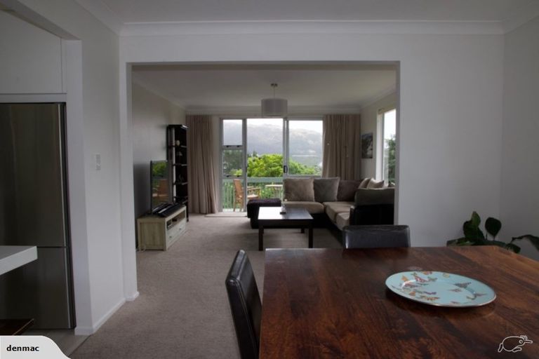 Photo of property in 24 Woodman Drive, Tawa, Wellington, 5028