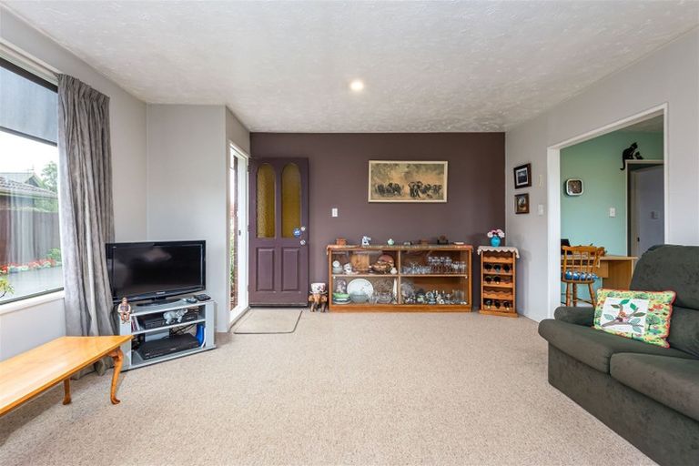 Photo of property in 1/5 Wynand Place, Sockburn, Christchurch, 8042