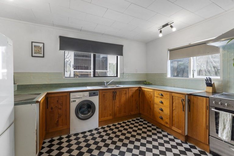 Photo of property in 17 Ngaio Road, Raumati Beach, Paraparaumu, 5032