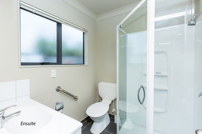 Photo of property in 5 Talbot Grove, Trentham, Upper Hutt, 5018