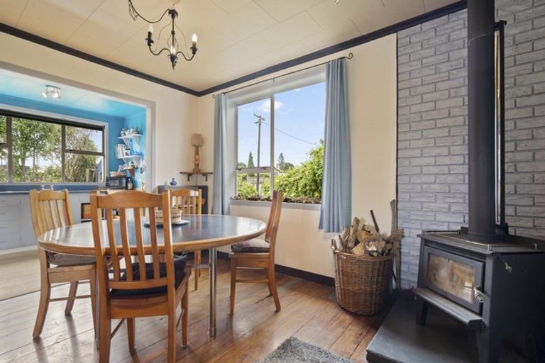 Photo of property in 5807 South Road, Rahotu, Opunake, 4684