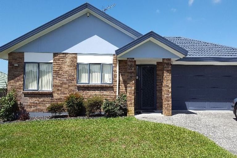 Photo of property in 6 Arlose Place, Westgate, Auckland, 0614