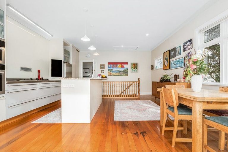 Photo of property in 9 Putnam Street, Northland, Wellington, 6012