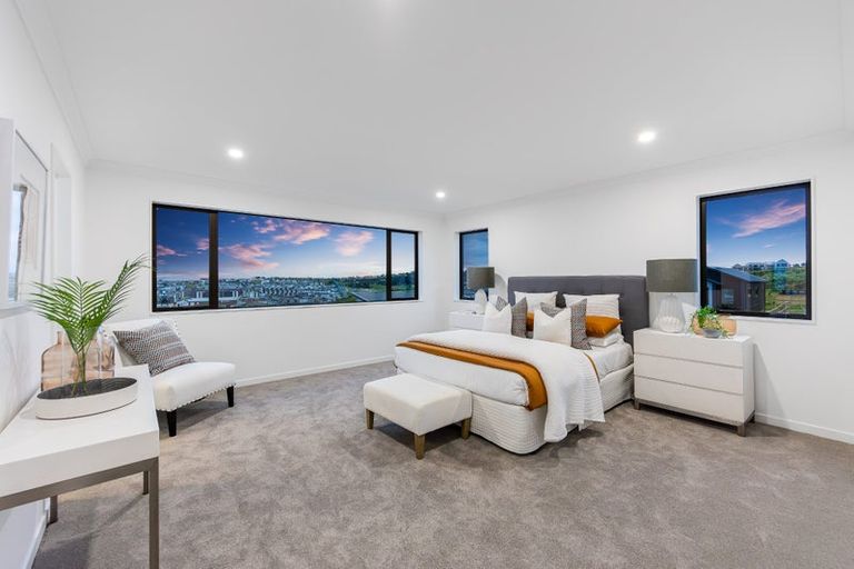 Photo of property in 17 Pakirikiri Street, Long Bay, Auckland, 0630