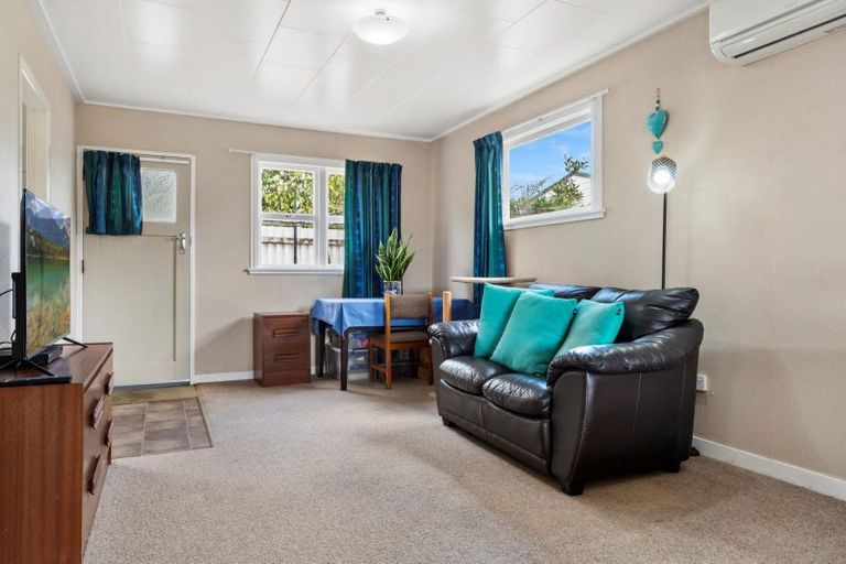 Photo of property in 15 Hawea Street, Mount Maunganui, 3116