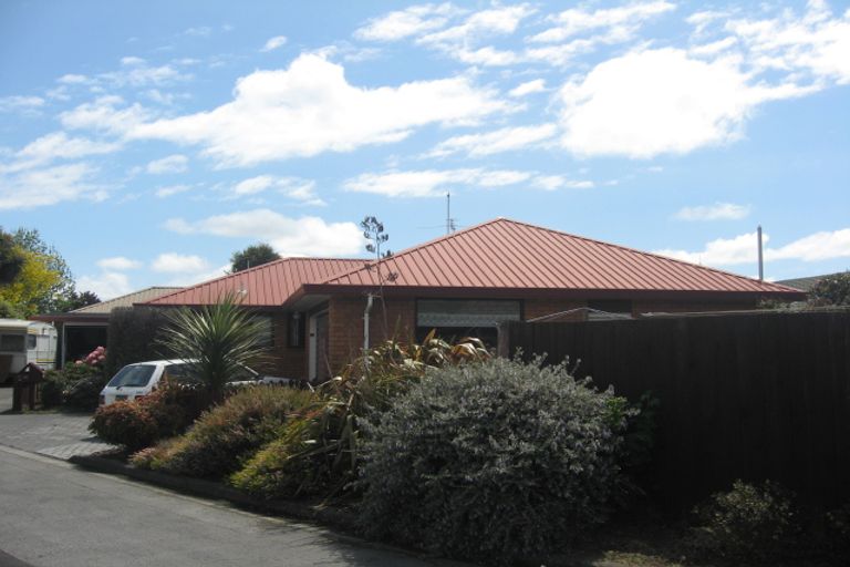 Photo of property in 1/6 Topaz Place, Bishopdale, Christchurch, 8053