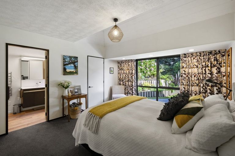 Photo of property in 39b Grand Vue Road, Kawaha Point, Rotorua, 3010