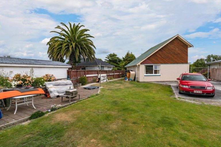 Photo of property in 18 Donnington Street, Parklands, Christchurch, 8083