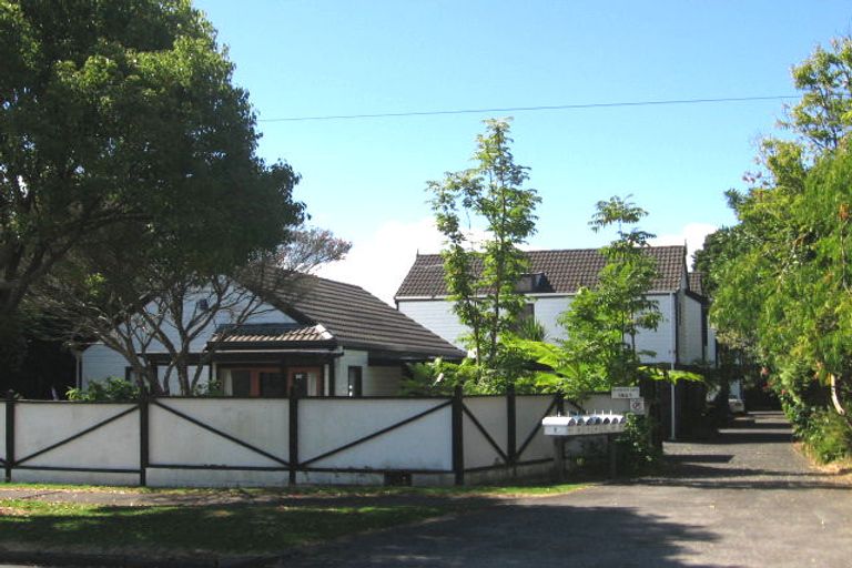 Photo of property in 3/7 Koromiko Street, New Lynn, Auckland, 0600