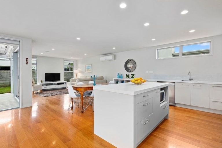 Photo of property in 35 Tuna Place, Omaha, 0986