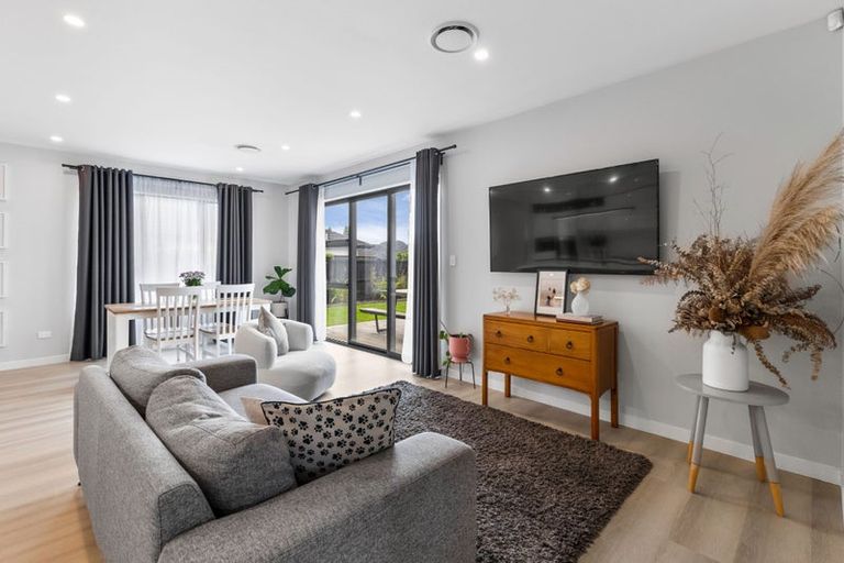 Photo of property in 202 Matua Road, Kumeu, 0810