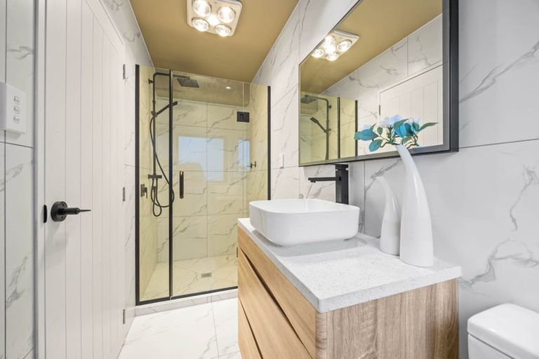 Photo of property in 21b Wells Road, Bucklands Beach, Auckland, 2012