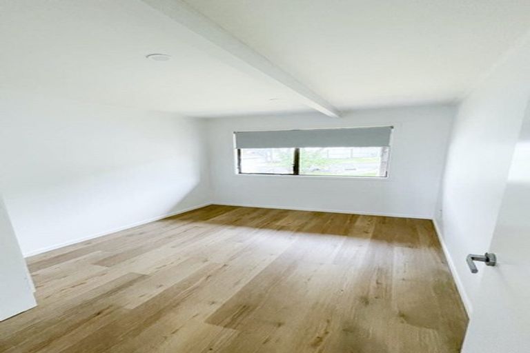 Photo of property in 17 Lemnos Place, Titirangi, Auckland, 0604