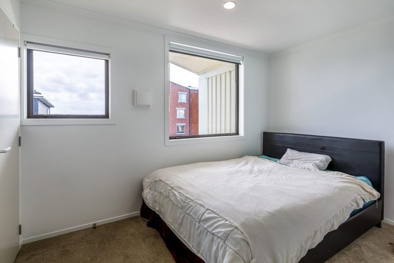 Photo of property in 2b Harakeke Road, Hobsonville, Auckland, 0616