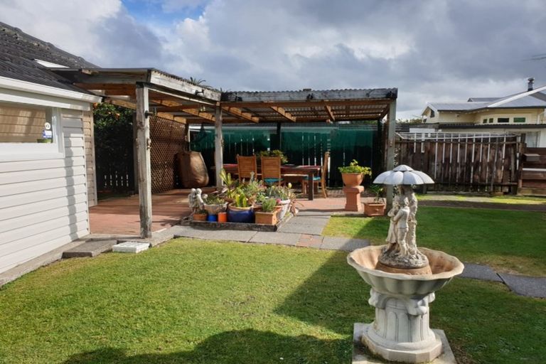 Photo of property in 1/93 Beach Road, Pahurehure, Papakura, 2113