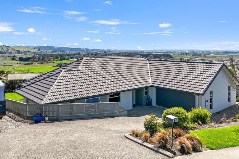 Photo of property in 26 Katania Heights, Brightwater, 7022