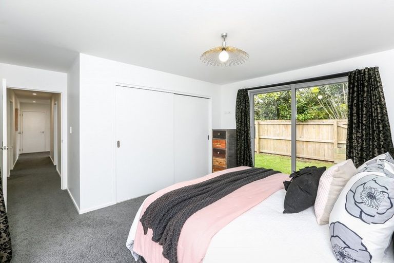 Photo of property in 17a Heta Road, Highlands Park, New Plymouth, 4312
