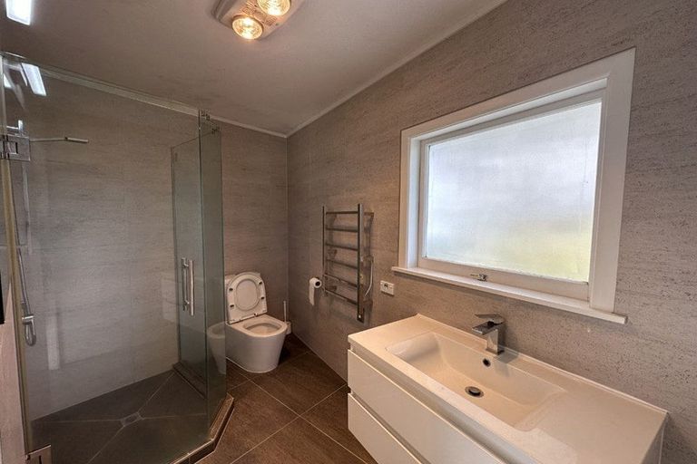 Photo of property in 158 Carlisle Road, Northcross, Auckland, 0632