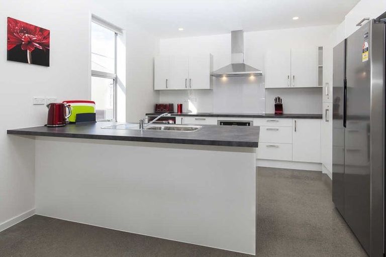 Photo of property in 32 Dickens Street, Addington, Christchurch, 8024