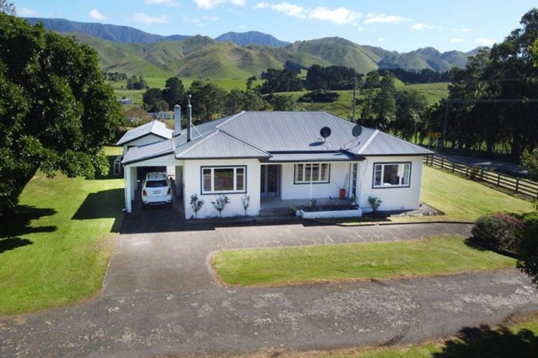 Photo of property in 517 Umutaoroa Road, Dannevirke, 4978