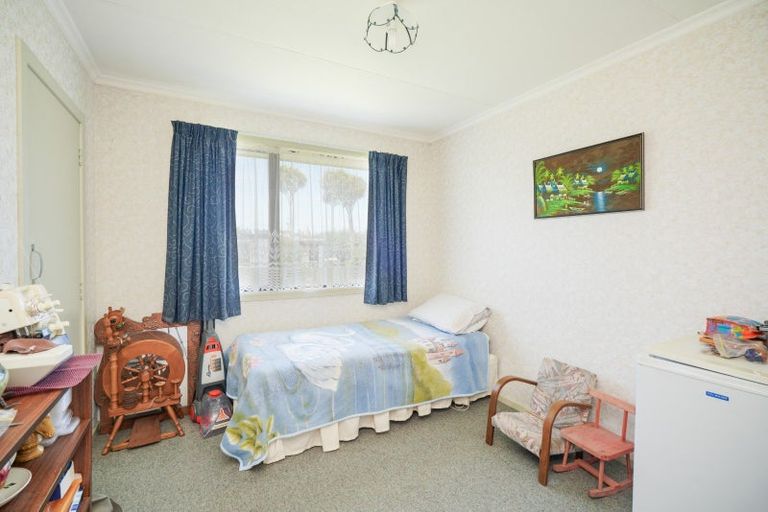 Photo of property in 42 Aloway Street, Wallacetown, 9816