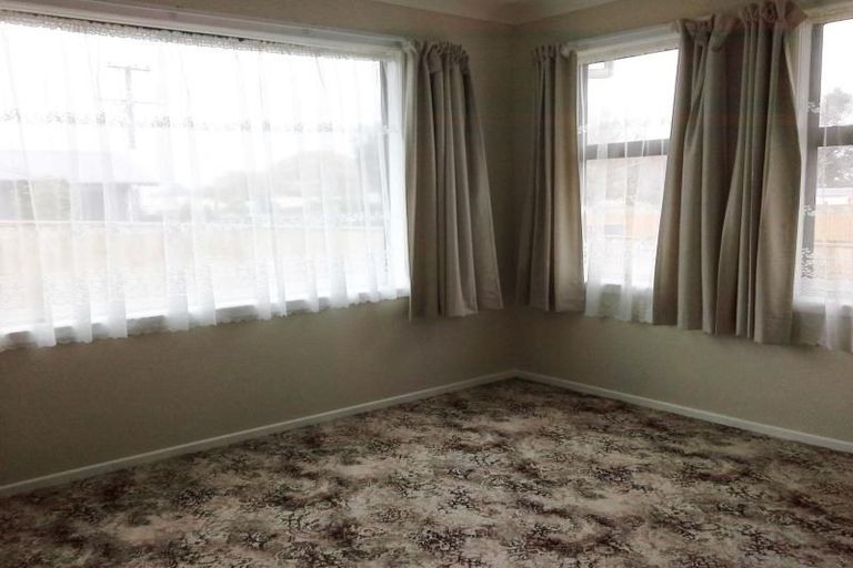 Photo of property in 129 Miranda Street, Stratford, 4332