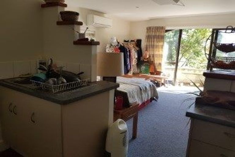 Photo of property in 10 Sherwood Lane, Cashmere, Christchurch, 8022