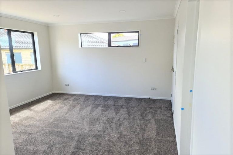 Photo of property in 12b Borrowdace Avenue, Botany Downs, Auckland, 2010