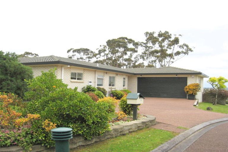 Photo of property in 2 Sunhill Road, Sunnyvale, Auckland, 0612
