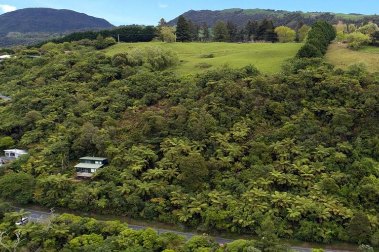Photo of property in 34 Spencer Road, Lake Tarawera, Rotorua, 3076