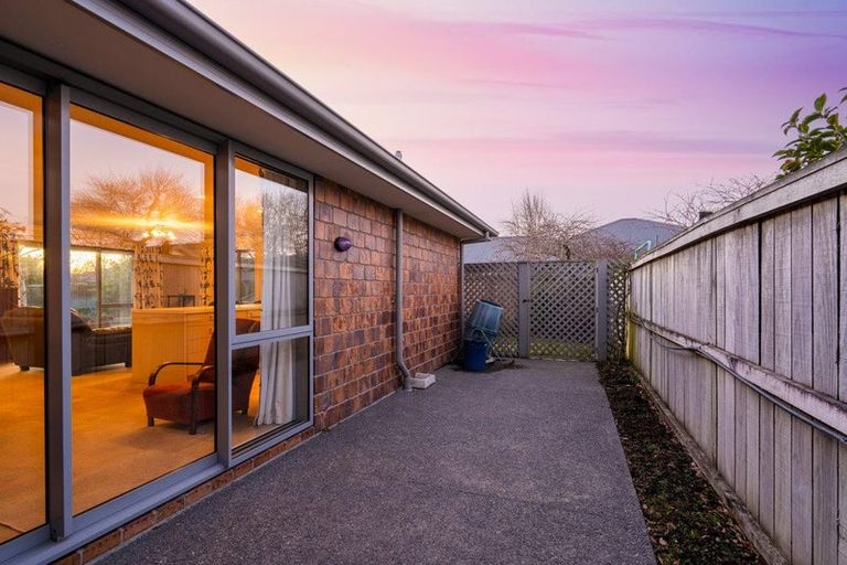 Photo of property in 6 Woodhurst Drive, Casebrook, Christchurch, 8051