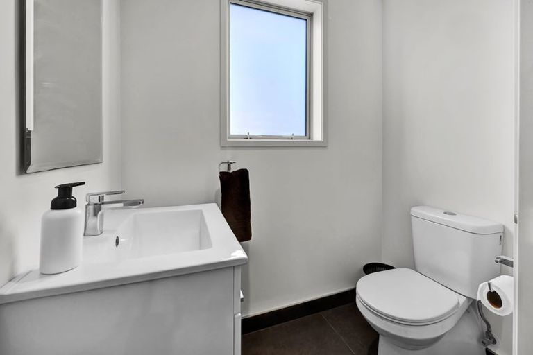 Photo of property in 7 Reremoana Close, Hawera, 4610