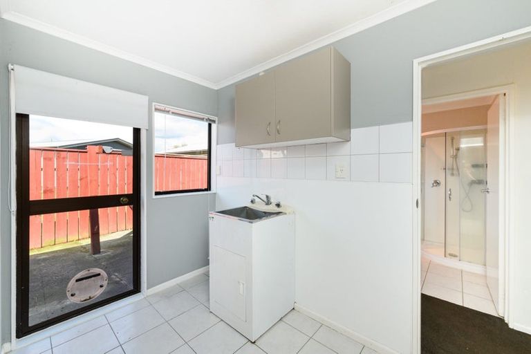 Photo of property in 20 Colonial Place, Kelvin Grove, Palmerston North, 4414