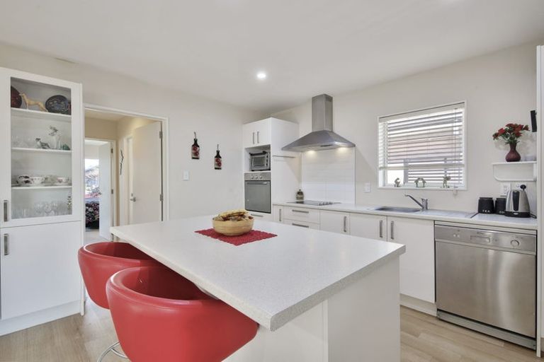 Photo of property in 84 Pegasus Boulevard, Pegasus, 7612