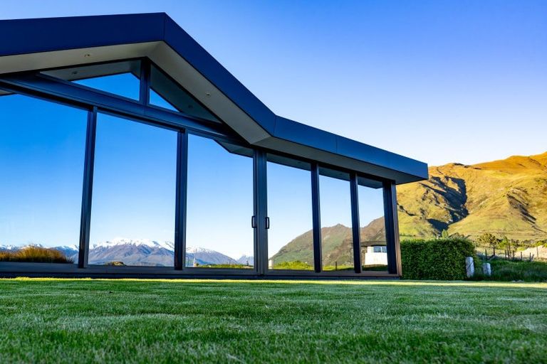 Photo of property in 9 Ruby Ridge, Wanaka, 9305