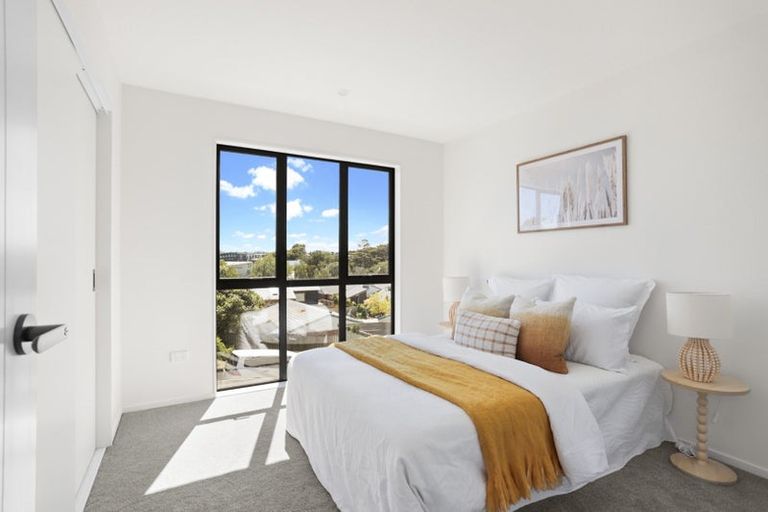 Photo of property in 8/20 Seabrook Avenue, New Lynn, Auckland, 0600