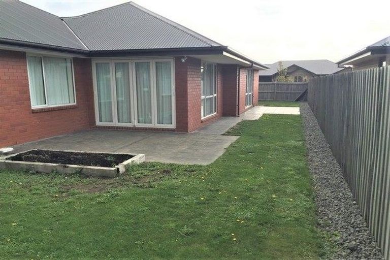 Photo of property in 19 Okuku Place, Hei Hei, Christchurch, 8042