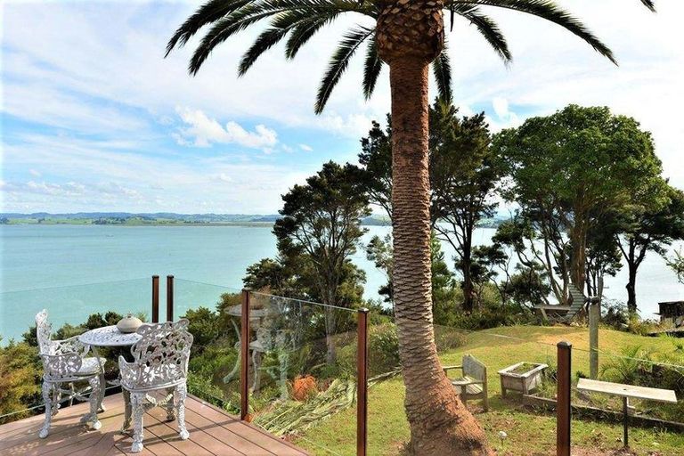 Photo of property in 335 Whangarei Heads Road, Tamaterau, Whangarei, 0174