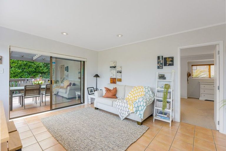 Photo of property in 23 King Richard Place, Browns Bay, Auckland, 0630