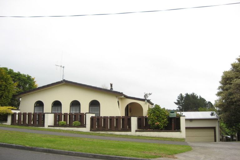 Photo of property in 104 Wairau Road, Oakura, 4314