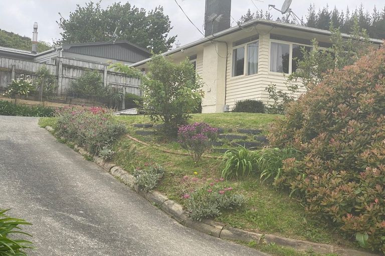 Photo of property in 20 Norana Road, Maoribank, Upper Hutt, 5018