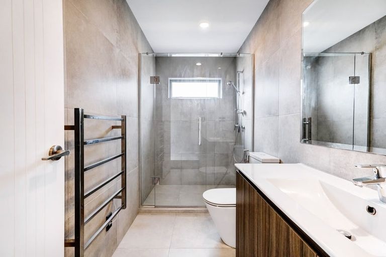 Photo of property in 4 Meritage Lane, Te Atatu South, Auckland, 0610