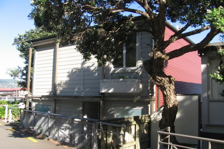 Photo of property in 31 Mcfarlane Street, Mount Victoria, Wellington, 6011