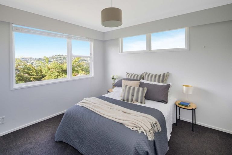 Photo of property in 18 Fairburn Grove, Johnsonville, Wellington, 6037