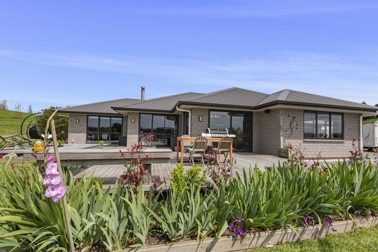 Photo of property in 925 Mangakahia Road, Poroti, Whangarei, 0179