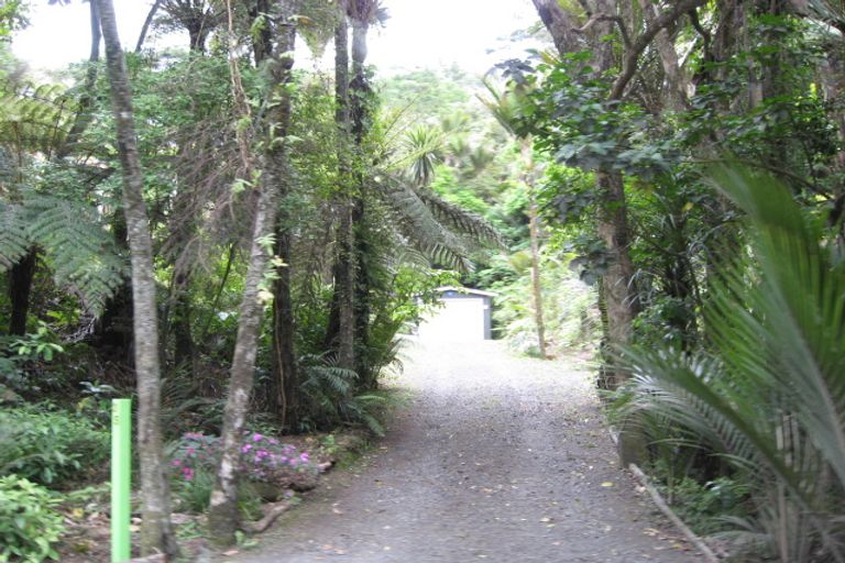 Photo of property in 35 Matatea Road, Waimauku, 0881