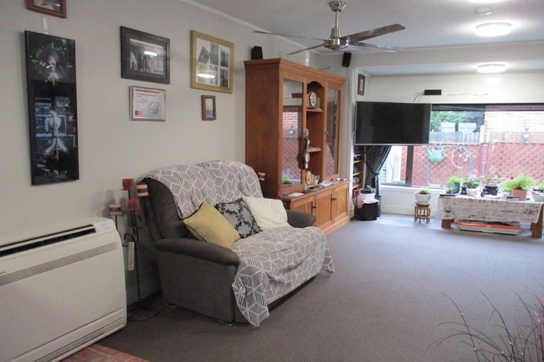 Photo of property in 2/82 North Street, Timaru, 7910